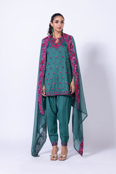  | Kurta | Embroidered | USD 100.00