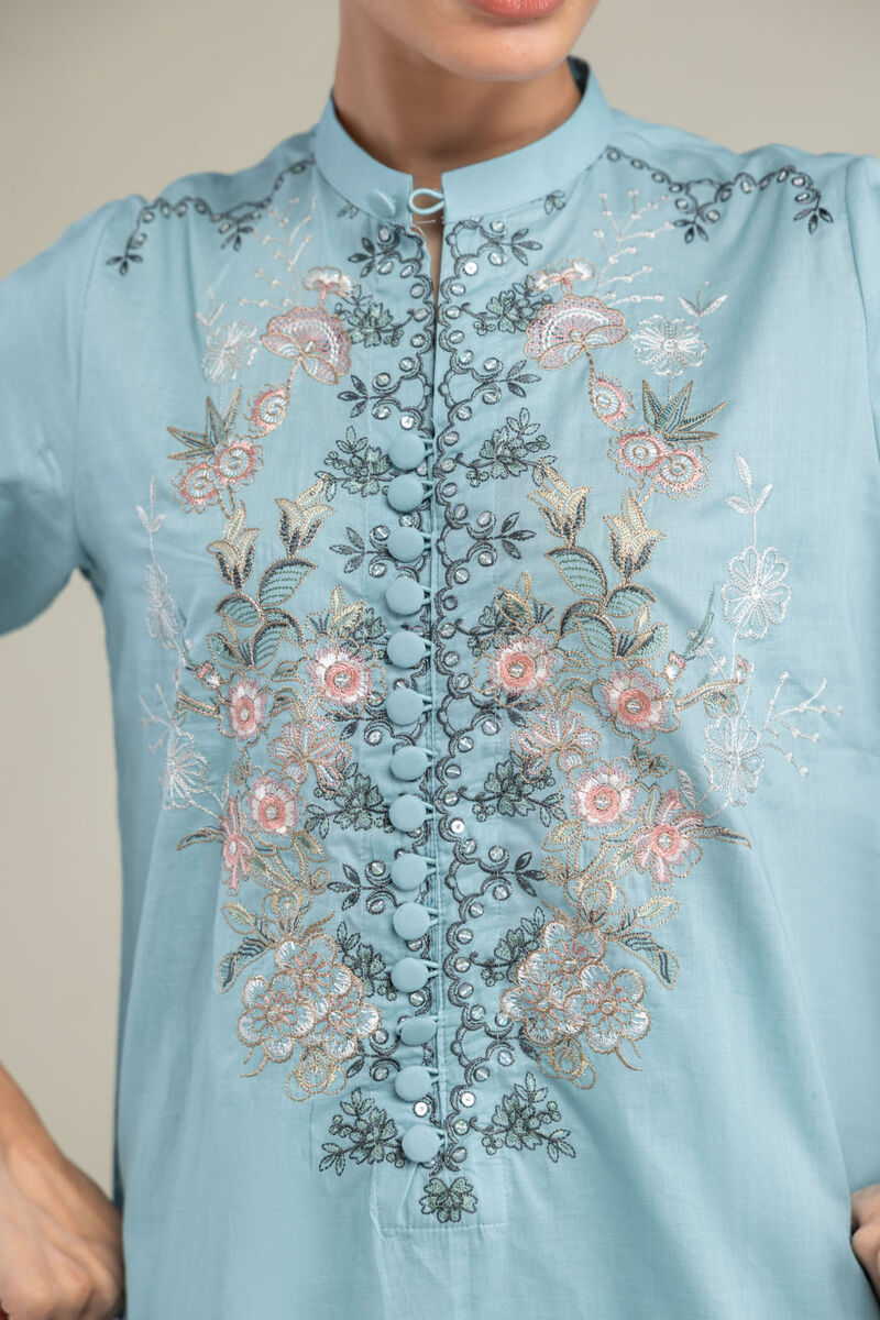 Embroidered | Cambric | Blue Floral Kurta | USD 40.00