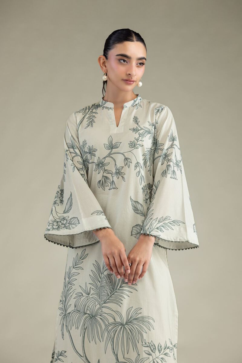 https://us.khaadi.com/dw/image/v2/BJTG_PRD/on/demandware.static/-/Sites-khaadi-master-catalog/default/dw63a8a697/images/hi-res/1-26-316-a-e1_multi_1.jpg?sw=800&sh=1200