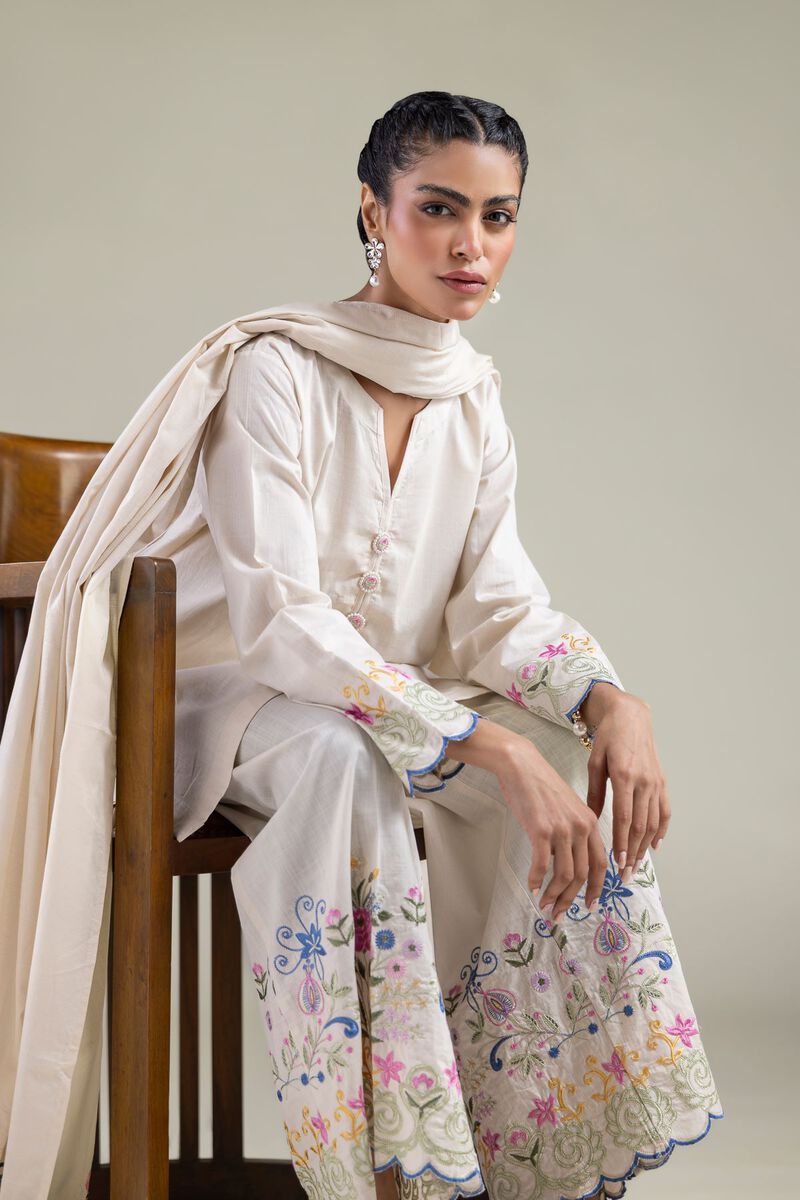 https://us.khaadi.com/dw/image/v2/BJTG_PRD/on/demandware.static/-/Sites-khaadi-master-catalog/default/dw659713a4/images/hi-res/1-26-108-a-f_multi_1.jpg?sw=800&sh=1200