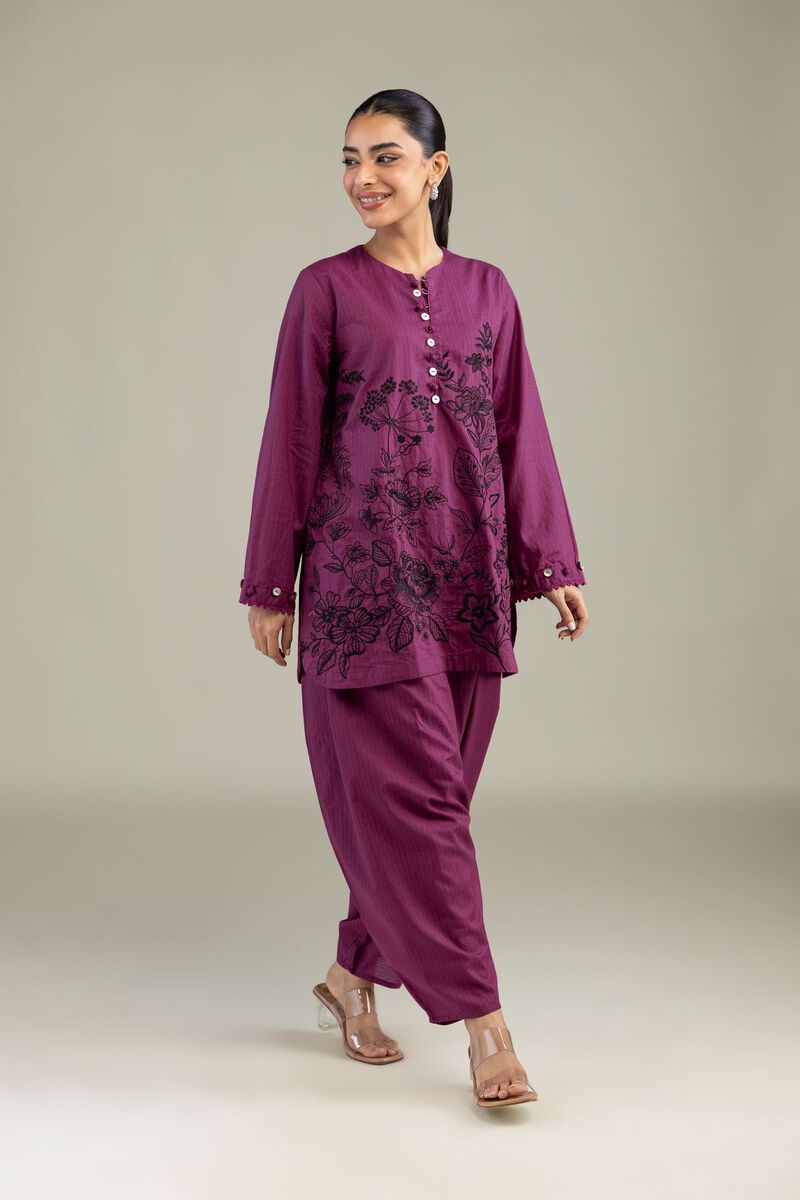 https://us.khaadi.com/dw/image/v2/BJTG_PRD/on/demandware.static/-/Sites-khaadi-master-catalog/default/dw6802a5a8/images/hi-res/1-26-241-b-f1_multi_1.jpg?sw=800&sh=1200