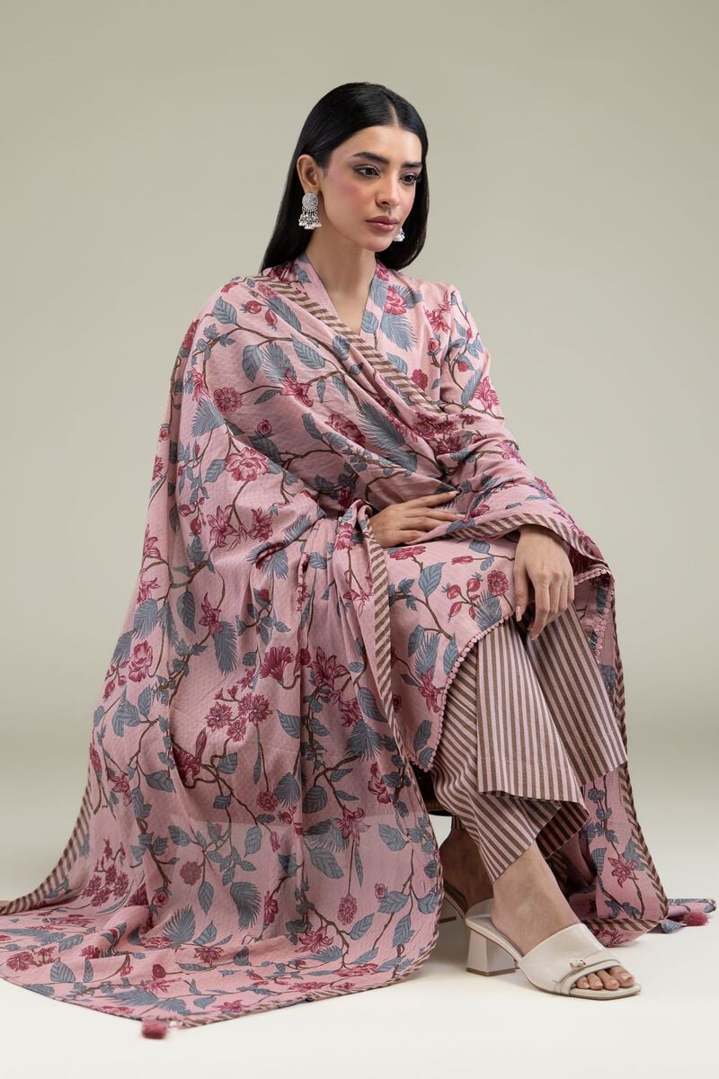 https://us.khaadi.com/dw/image/v2/BJTG_PRD/on/demandware.static/-/Sites-khaadi-master-catalog/default/dw699d33be/images/hi-res/25-09-12e2-01sb_multi_1.jpg?sw=800&sh=1200
