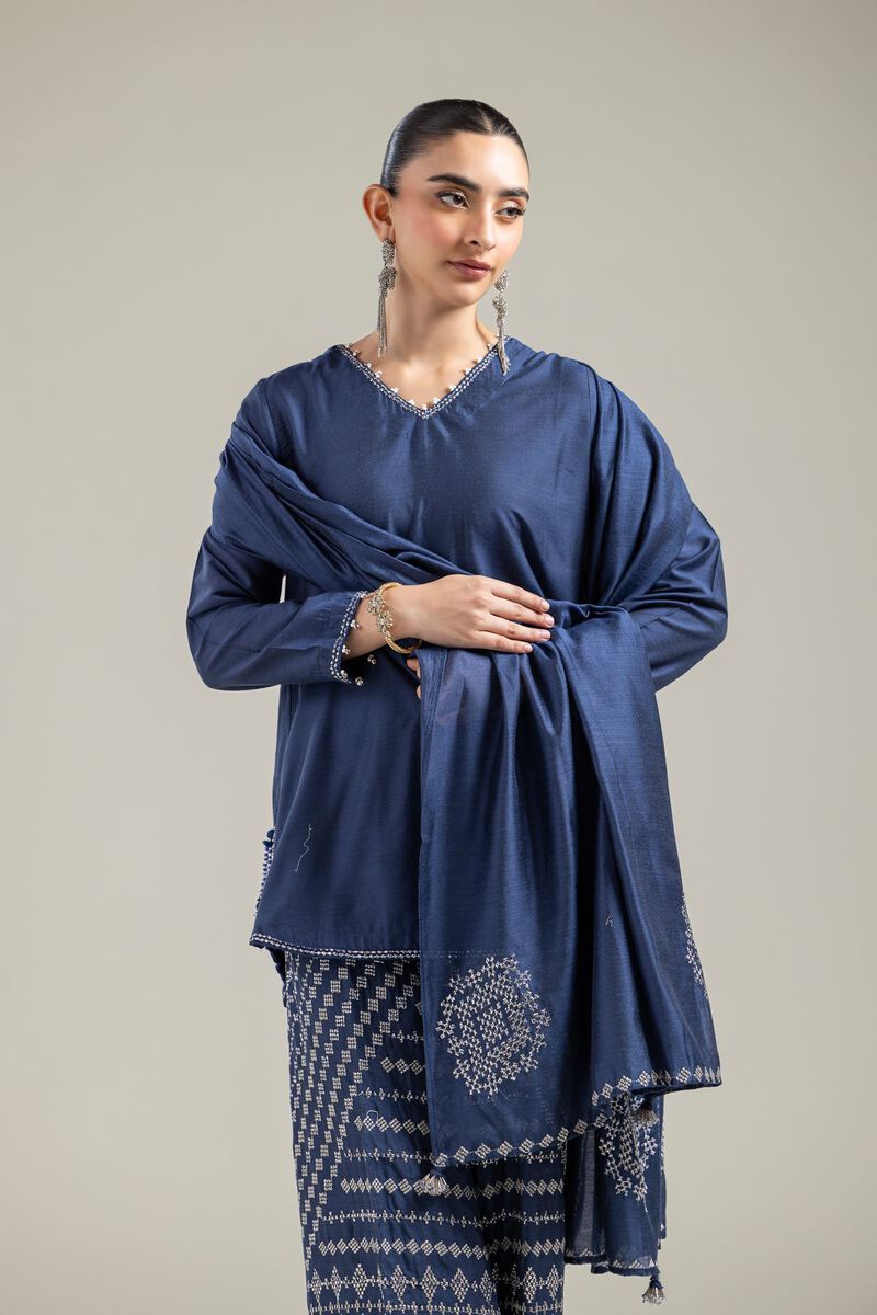 https://us.khaadi.com/dw/image/v2/BJTG_PRD/on/demandware.static/-/Sites-khaadi-master-catalog/default/dw69b61c31/images/hi-res/2-26-107-c-h_multi_1.jpg?sw=800&sh=1200