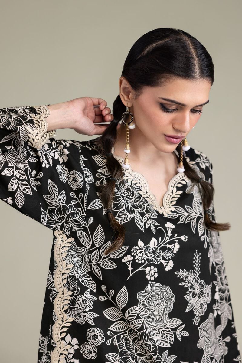 Embroidered | Cambric | Black Floral Kurta | USD 40.00
