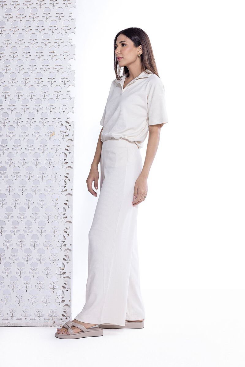 https://us.khaadi.com/dw/image/v2/BJTG_PRD/on/demandware.static/-/Sites-khaadi-master-catalog/default/dw6ab77143/images/hi-res/wcbx24100x_off-white_1.jpg?sw=800&sh=1200