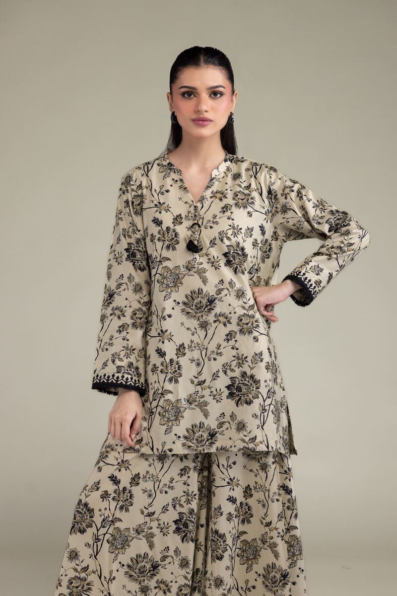 https://us.khaadi.com/dw/image/v2/BJTG_PRD/on/demandware.static/-/Sites-khaadi-master-catalog/default/dw6b35576c/images/hi-res/1-26-206-a-f1_multi_1.jpg?sw=800&sh=1200