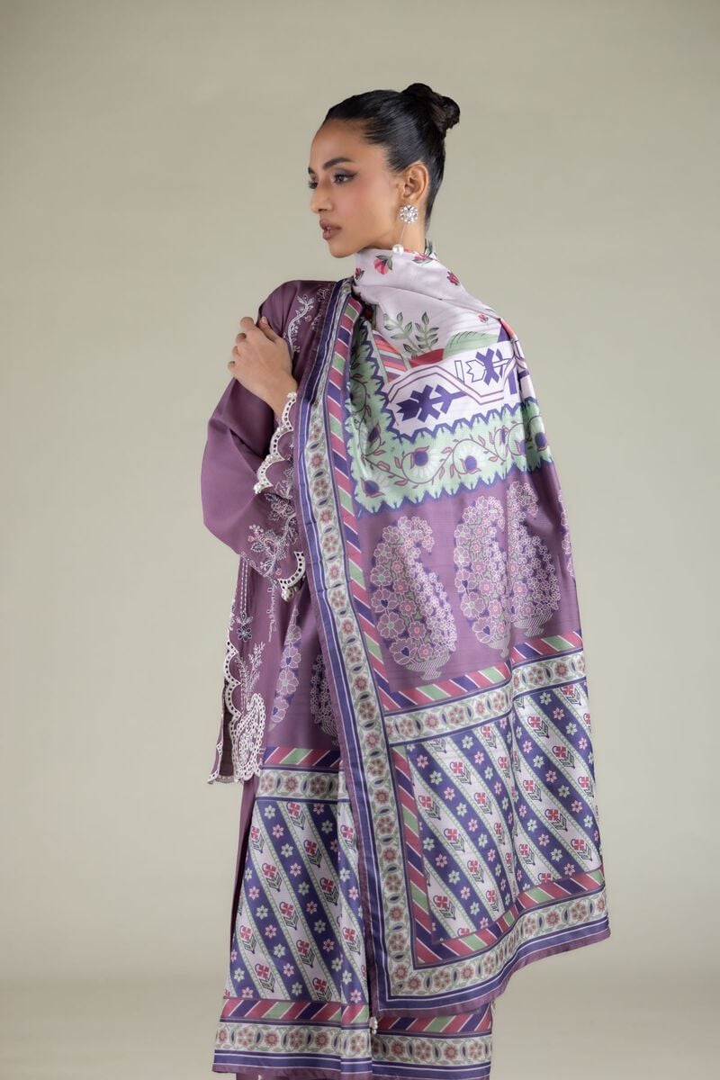 https://us.khaadi.com/dw/image/v2/BJTG_PRD/on/demandware.static/-/Sites-khaadi-master-catalog/default/dw6b720d9d/images/hi-res/2-26-112-c-d_multi_1.jpg?sw=800&sh=1200