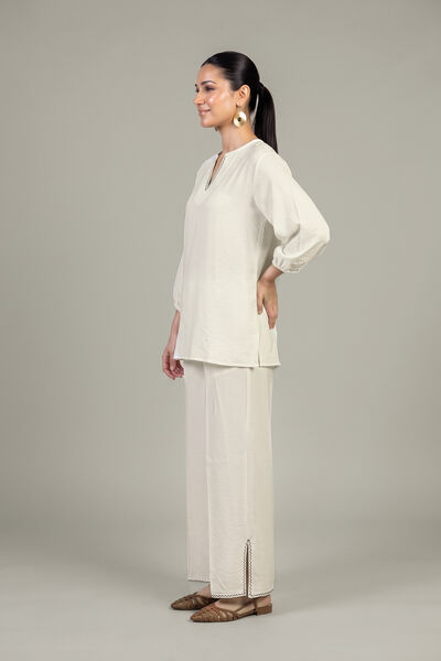Dyed | Crepe | Solid Crepe Trousers | USD 35.00
