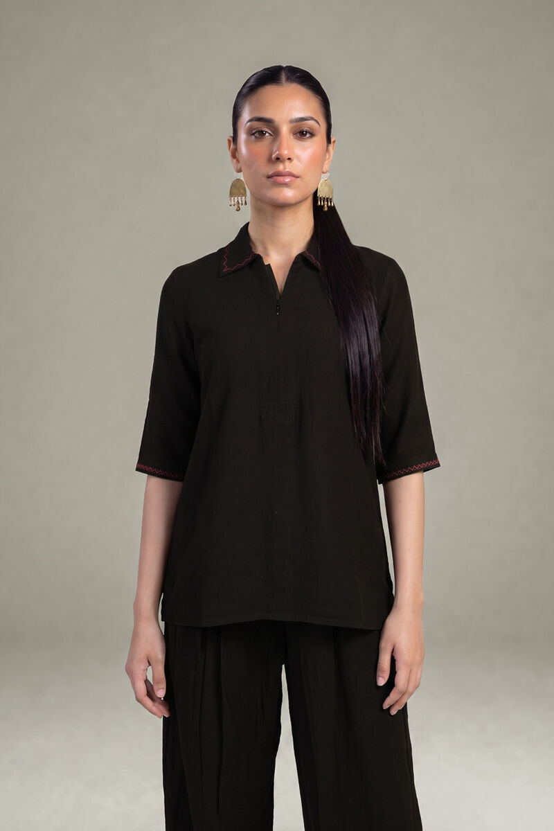https://us.khaadi.com/dw/image/v2/BJTG_PRD/on/demandware.static/-/Sites-khaadi-master-catalog/default/dw6cdf5fe9/images/hi-res/6-26-401-a-h1_multi_1.jpg?sw=800&sh=1200