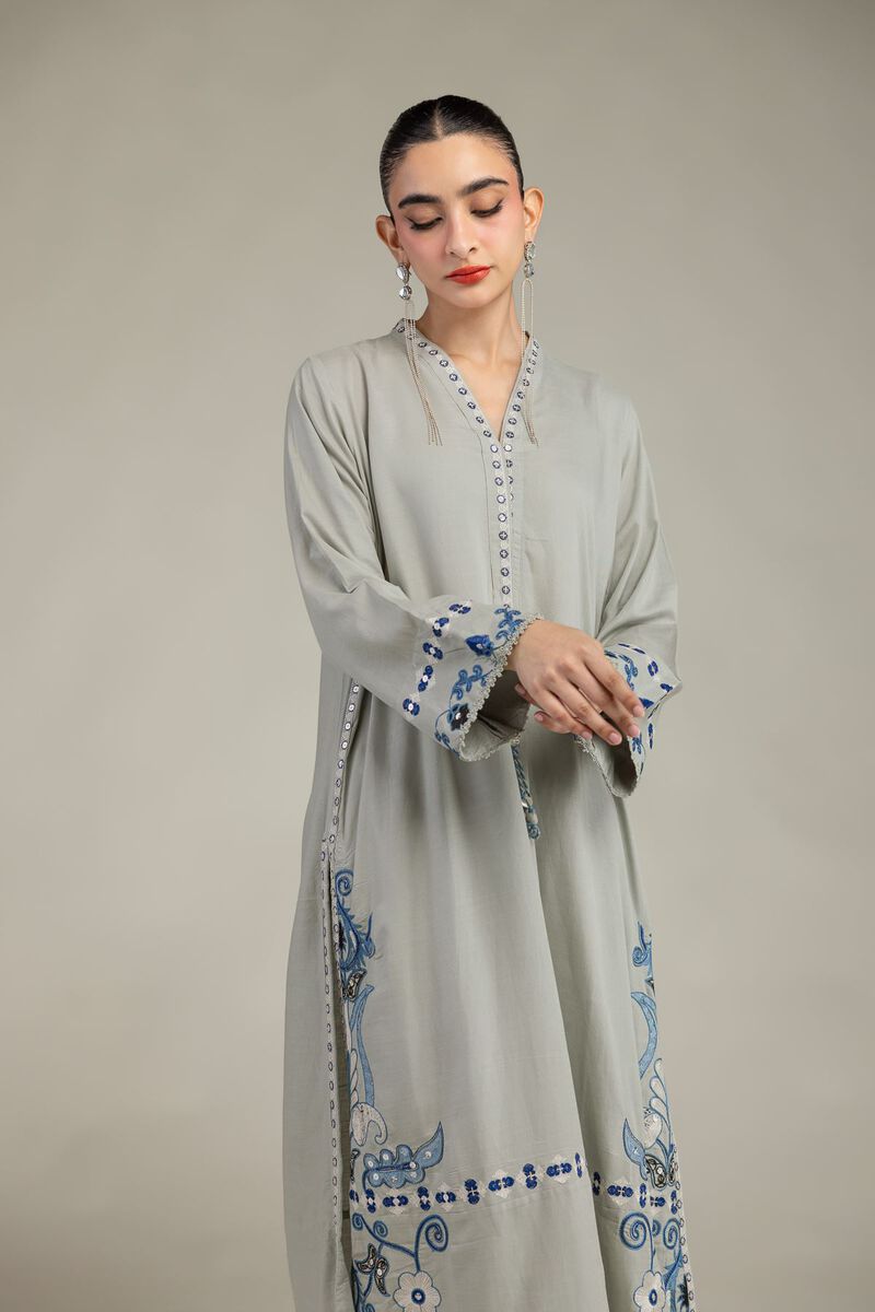 Embroidered | Raw Silk | Floral V-Neck Kurta | USD 60.00