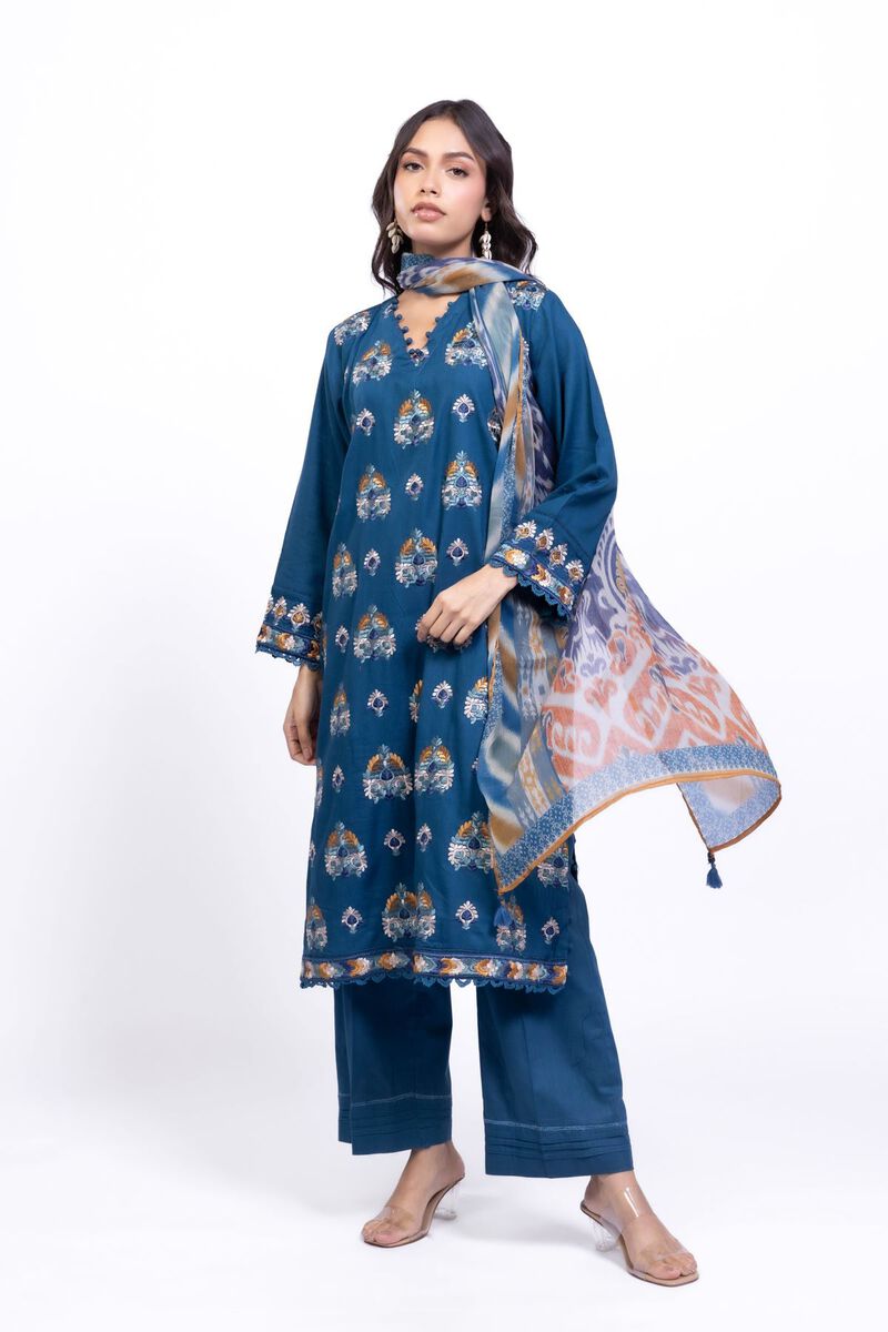 https://us.khaadi.com/dw/image/v2/BJTG_PRD/on/demandware.static/-/Sites-khaadi-master-catalog/default/dw6dd5ff4a/images/hi-res/ch240817aa_multi_1.jpg?sw=800&sh=1200