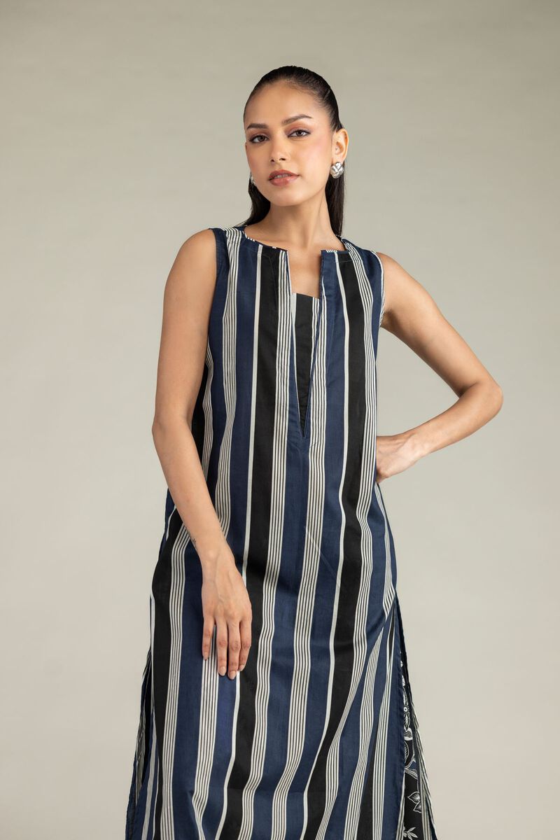 Printed | Cambric | Sleeveless Longline Kurta | USD 35.00