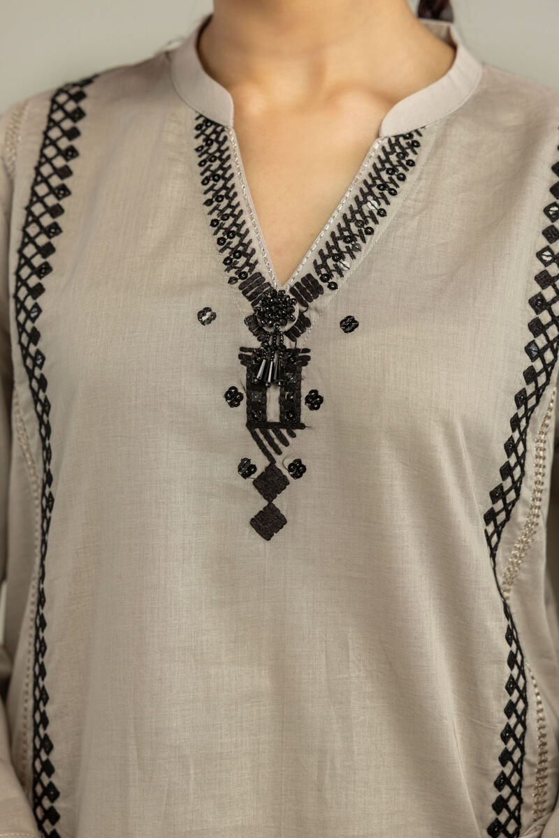 Embroidered | Cambric | Cambric V-Neck Kurta | USD 40.00