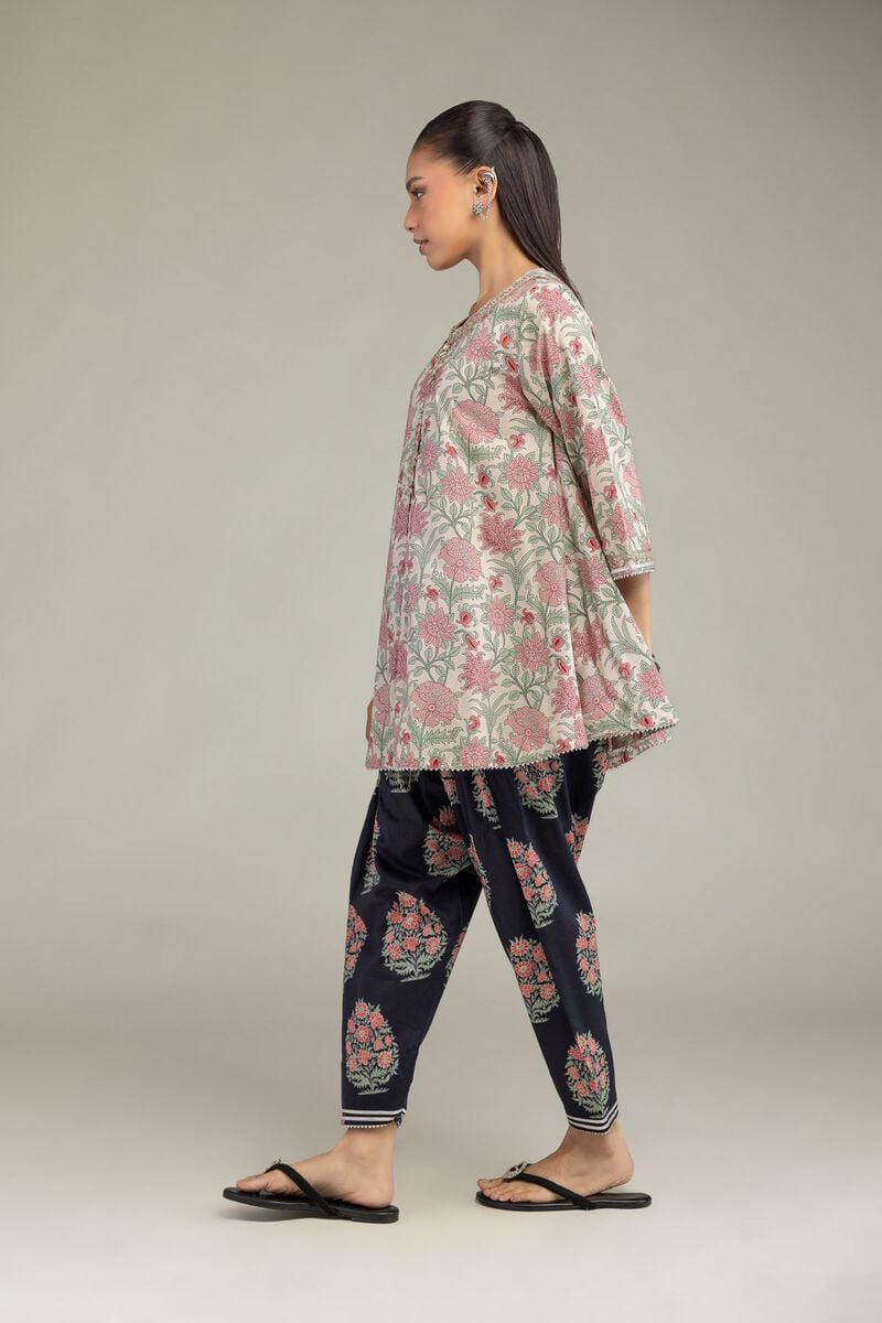 https://us.khaadi.com/dw/image/v2/BJTG_PRD/on/demandware.static/-/Sites-khaadi-master-catalog/default/dw6fd54cf9/images/hi-res/1-26-234-b-d1_multi_1.jpg?sw=800&sh=1200