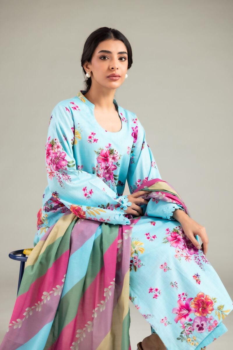 https://us.khaadi.com/dw/image/v2/BJTG_PRD/on/demandware.static/-/Sites-khaadi-master-catalog/default/dw70cba824/images/hi-res/1-26-130-a-h_multi_1.jpg?sw=800&sh=1200