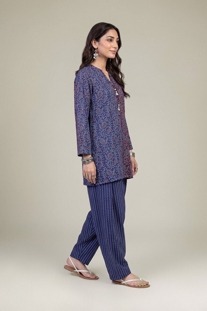 https://us.khaadi.com/dw/image/v2/BJTG_PRD/on/demandware.static/-/Sites-khaadi-master-catalog/default/dw71832fba/images/hi-res/1-26-414-b-d2_multi_1.jpg?sw=800&sh=1200