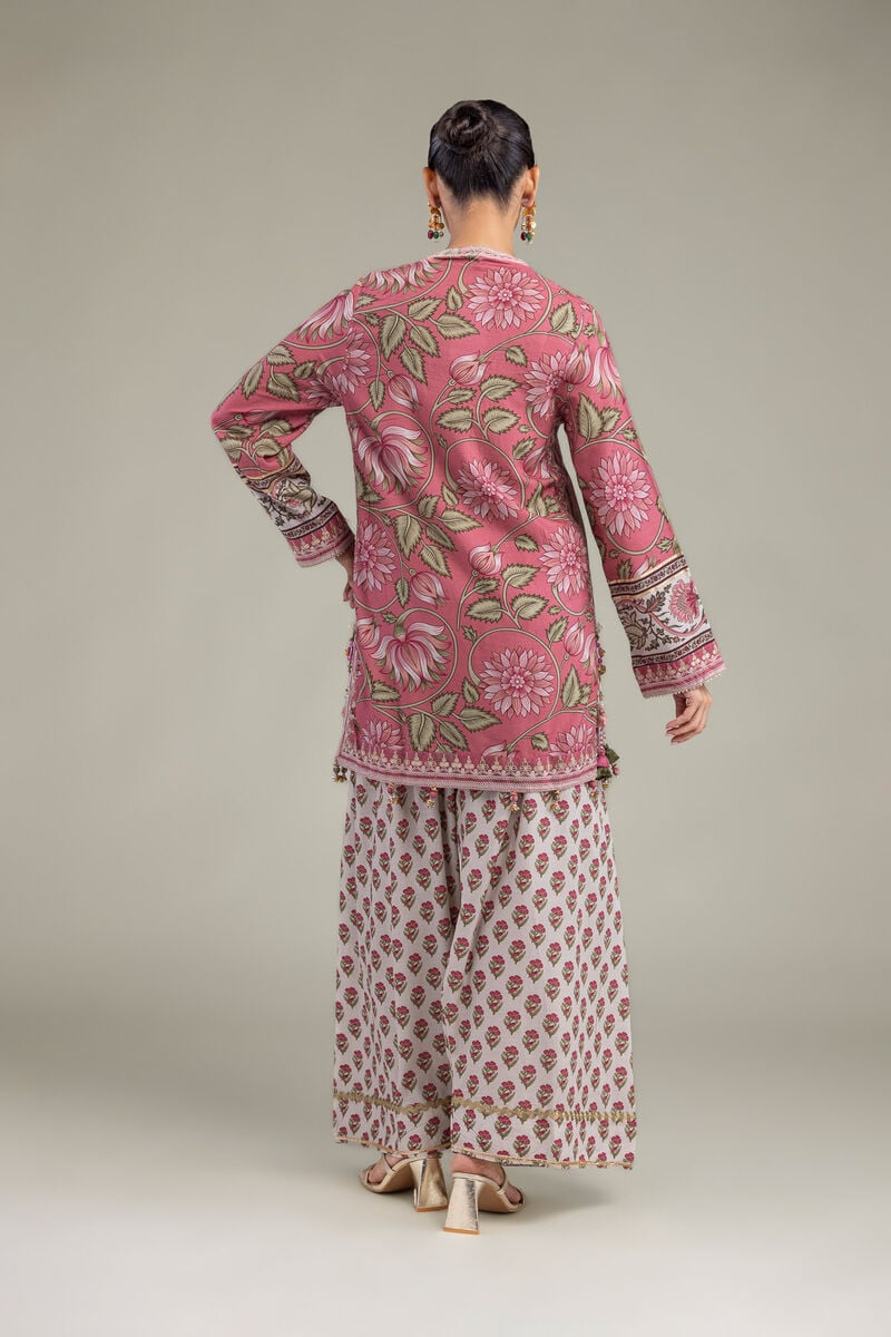 Embroidered | Raw Silk | Silk Round-Neck Kurta | USD 70.00