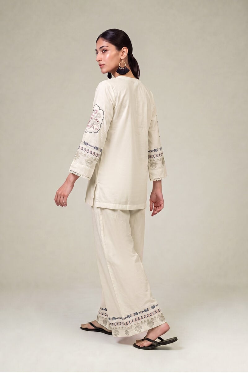 Embroidered | Cambric | Floral Cambric Kurta | USD 40.00