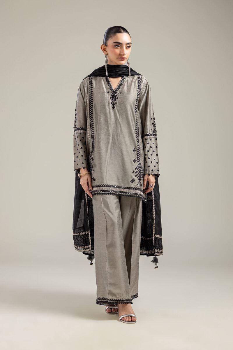 https://us.khaadi.com/dw/image/v2/BJTG_PRD/on/demandware.static/-/Sites-khaadi-master-catalog/default/dw758cbbee/images/hi-res/2-26-107-b-c_multi_1.jpg?sw=800&sh=1200
