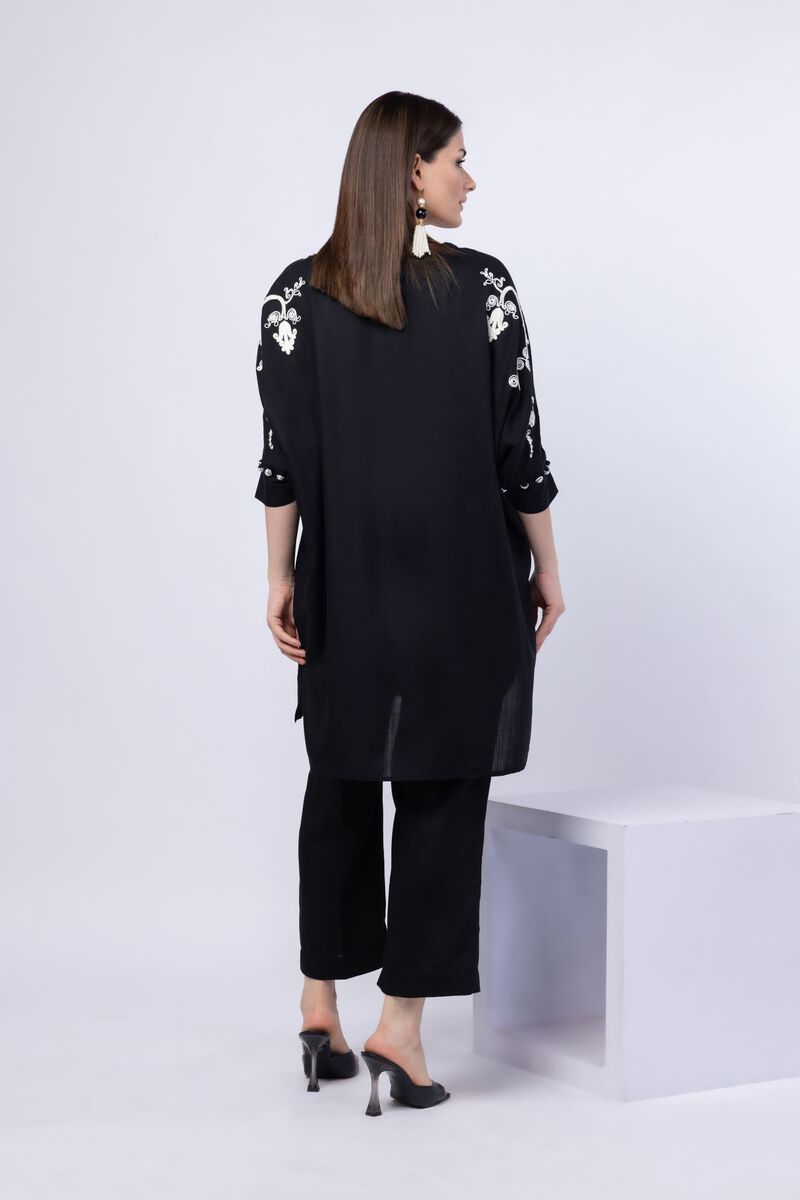 Embroidered | Crosshatch Raw Silk | Kurta | USD 45.00