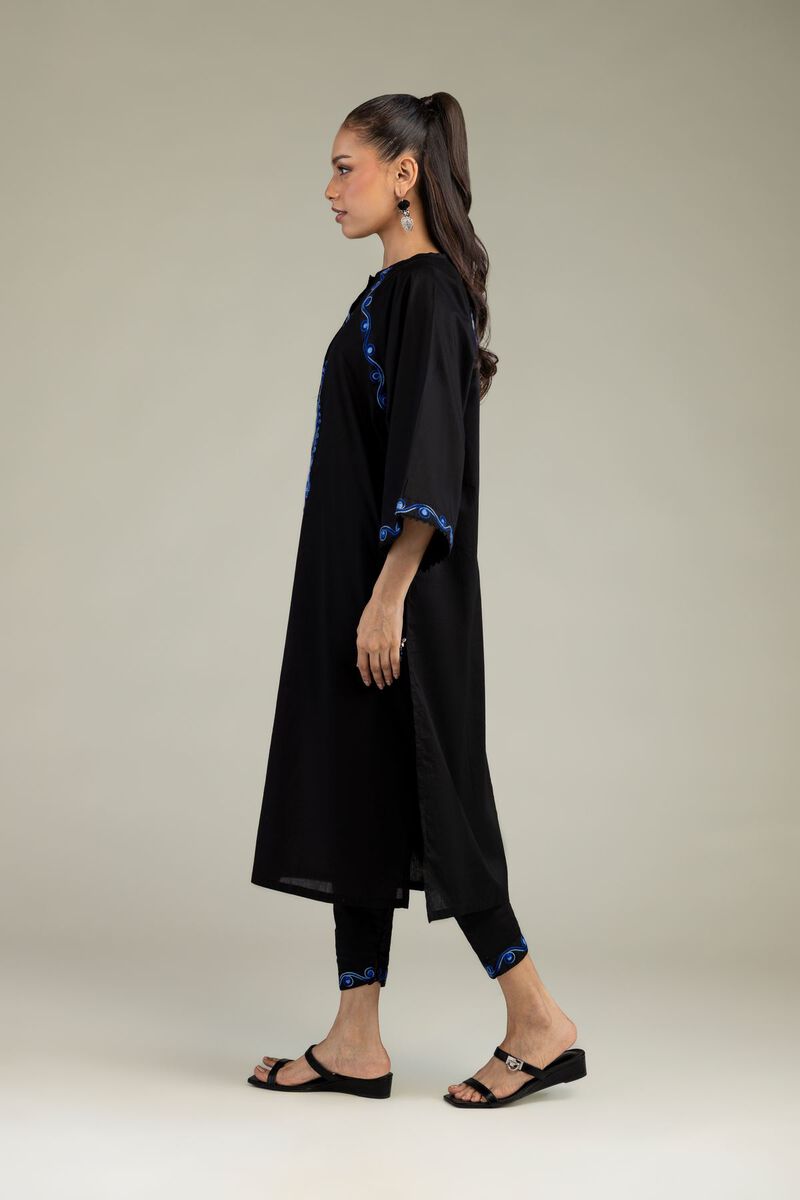 https://us.khaadi.com/dw/image/v2/BJTG_PRD/on/demandware.static/-/Sites-khaadi-master-catalog/default/dw78aa0f03/images/hi-res/1-26-326-b-h1_multi_1.jpg?sw=800&sh=1200