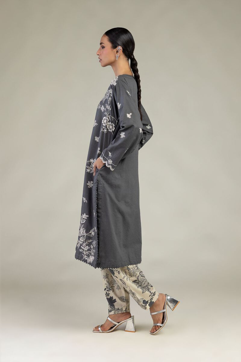https://us.khaadi.com/dw/image/v2/BJTG_PRD/on/demandware.static/-/Sites-khaadi-master-catalog/default/dw79cb5759/images/hi-res/1-26-241-b-d2_multi_1.jpg?sw=800&sh=1200