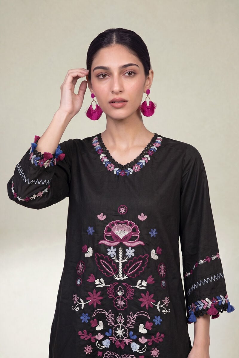Embroidered | Cambric | Floral Black Kurta | USD 45.00