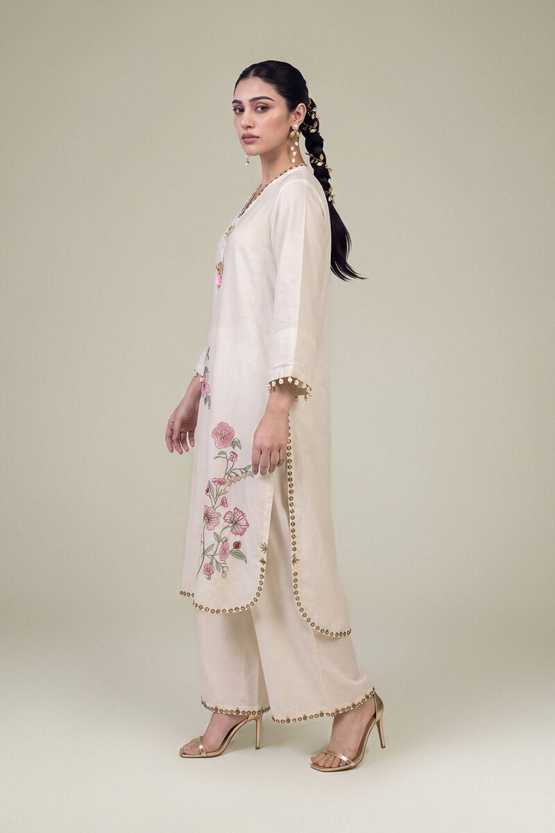 Embroidered | Raw Silk | Silk V-Neck Kurta | USD 60.00
