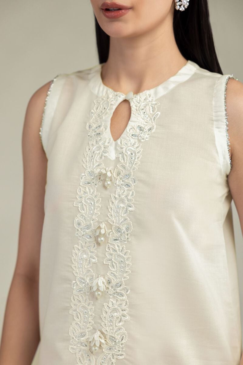 Embroidered | Mesuri | Short Sleeveless Kurta | USD 35.00