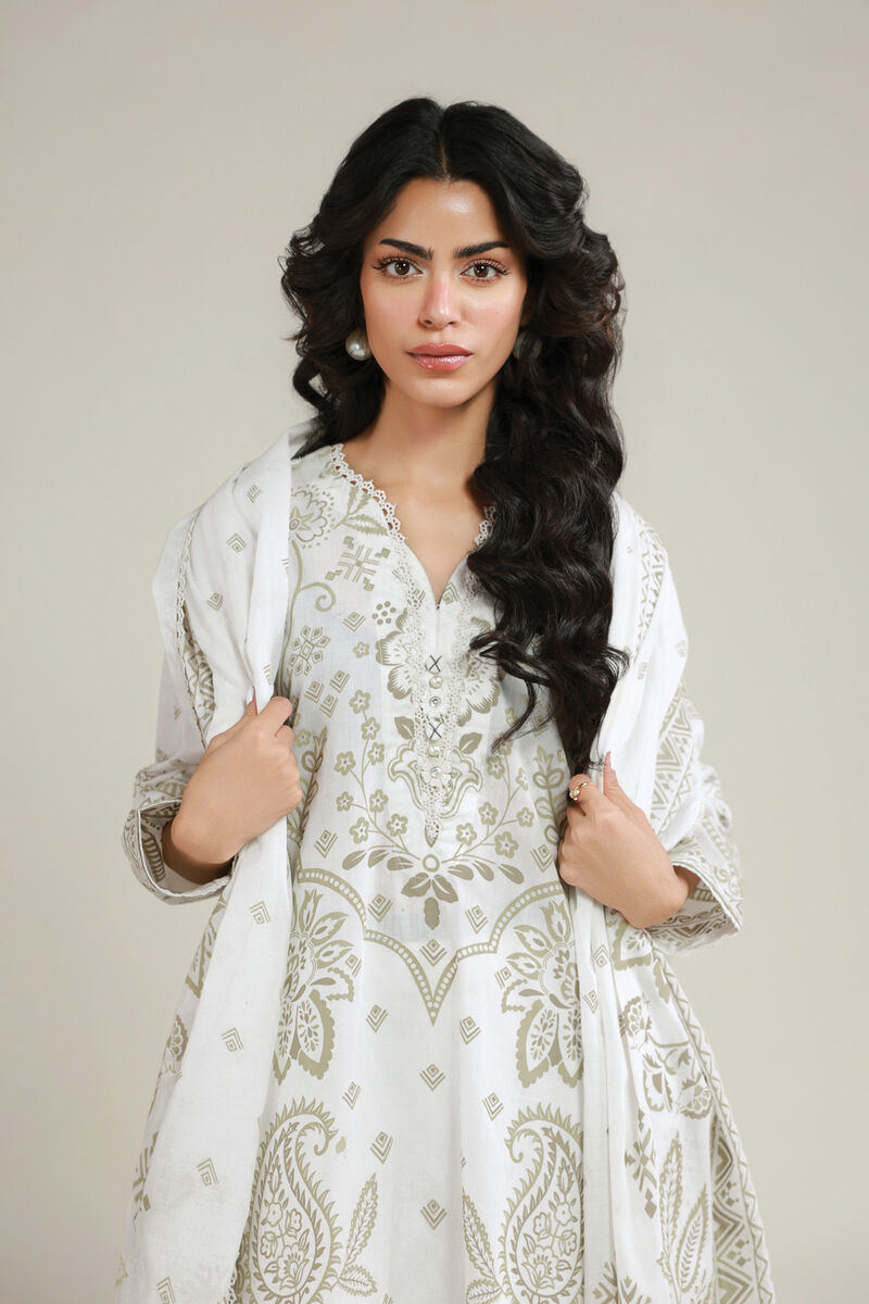 Embroidered | Lawn | Tailored Lawn 3-Piece | USD 70.00