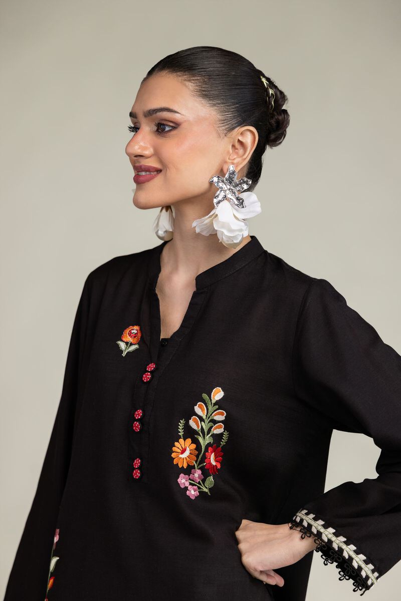 Embroidered | Raw Silk | Black Floral Kurta | USD 40.00