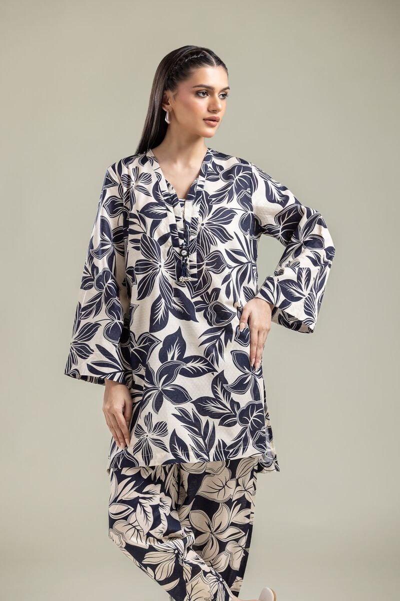 https://us.khaadi.com/dw/image/v2/BJTG_PRD/on/demandware.static/-/Sites-khaadi-master-catalog/default/dw7caf16e1/images/hi-res/1-26-204-a-j1_multi_1.jpg?sw=800&sh=1200