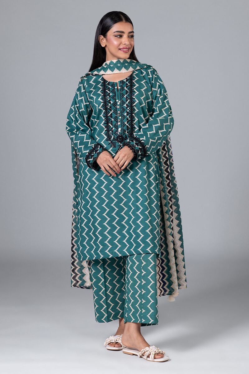 https://us.khaadi.com/dw/image/v2/BJTG_PRD/on/demandware.static/-/Sites-khaadi-master-catalog/default/dw7cda13af/images/hi-res/eet245216a_green_1.jpg?sw=800&sh=1200