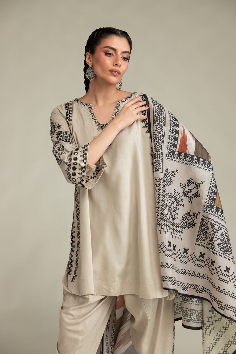 https://us.khaadi.com/dw/image/v2/BJTG_PRD/on/demandware.static/-/Sites-khaadi-master-catalog/default/dw7e06831e/images/hi-res/2-26-307-a-a1_multi_1.jpg?sw=800&sh=1200