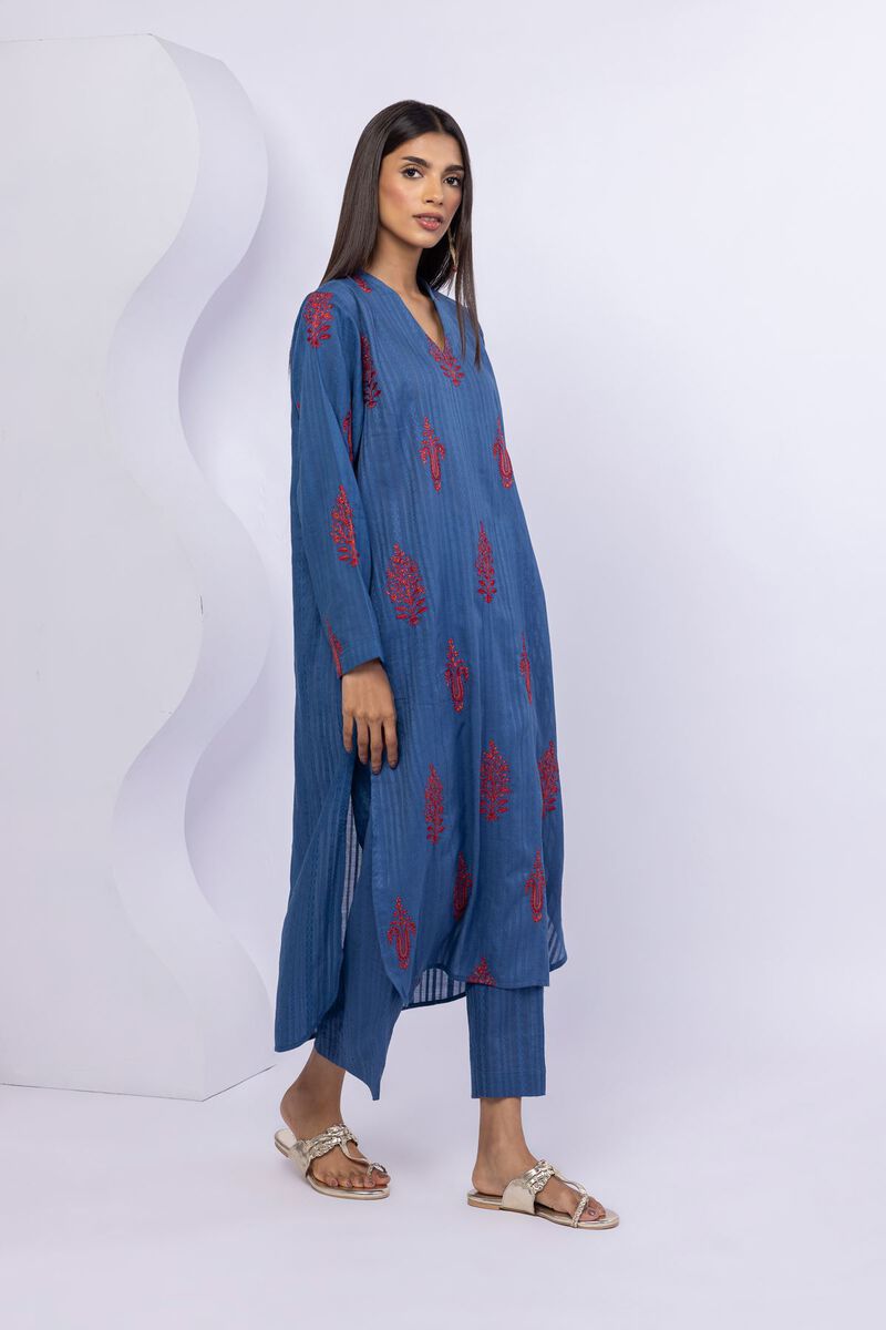 https://us.khaadi.com/dw/image/v2/BJTG_PRD/on/demandware.static/-/Sites-khaadi-master-catalog/default/dw82afb139/images/hi-res/25-05e60-02bb_multi_1.jpg?sw=800&sh=1200