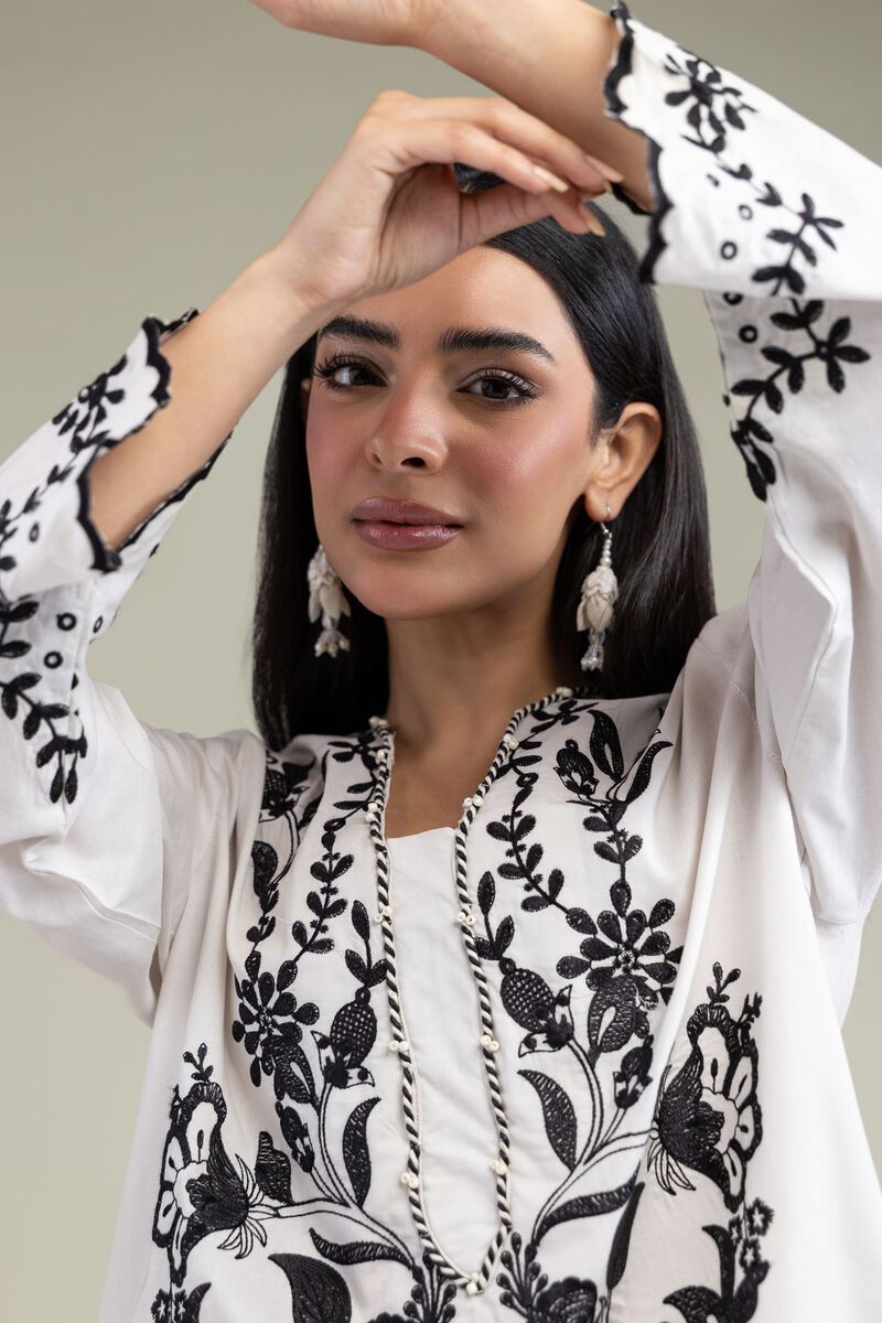 Embroidered | Cambric | Floral V-Neck Kurta | USD 35.00