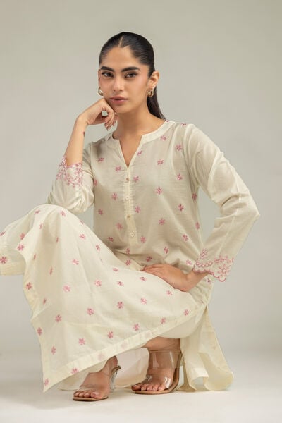 Embroidered | Cambric | Cambric Floral Kurta | USD 40.00