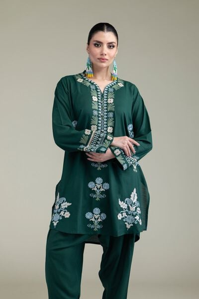 Embroidered | Raw Silk | Green V-Neck Kurta | USD 45.00