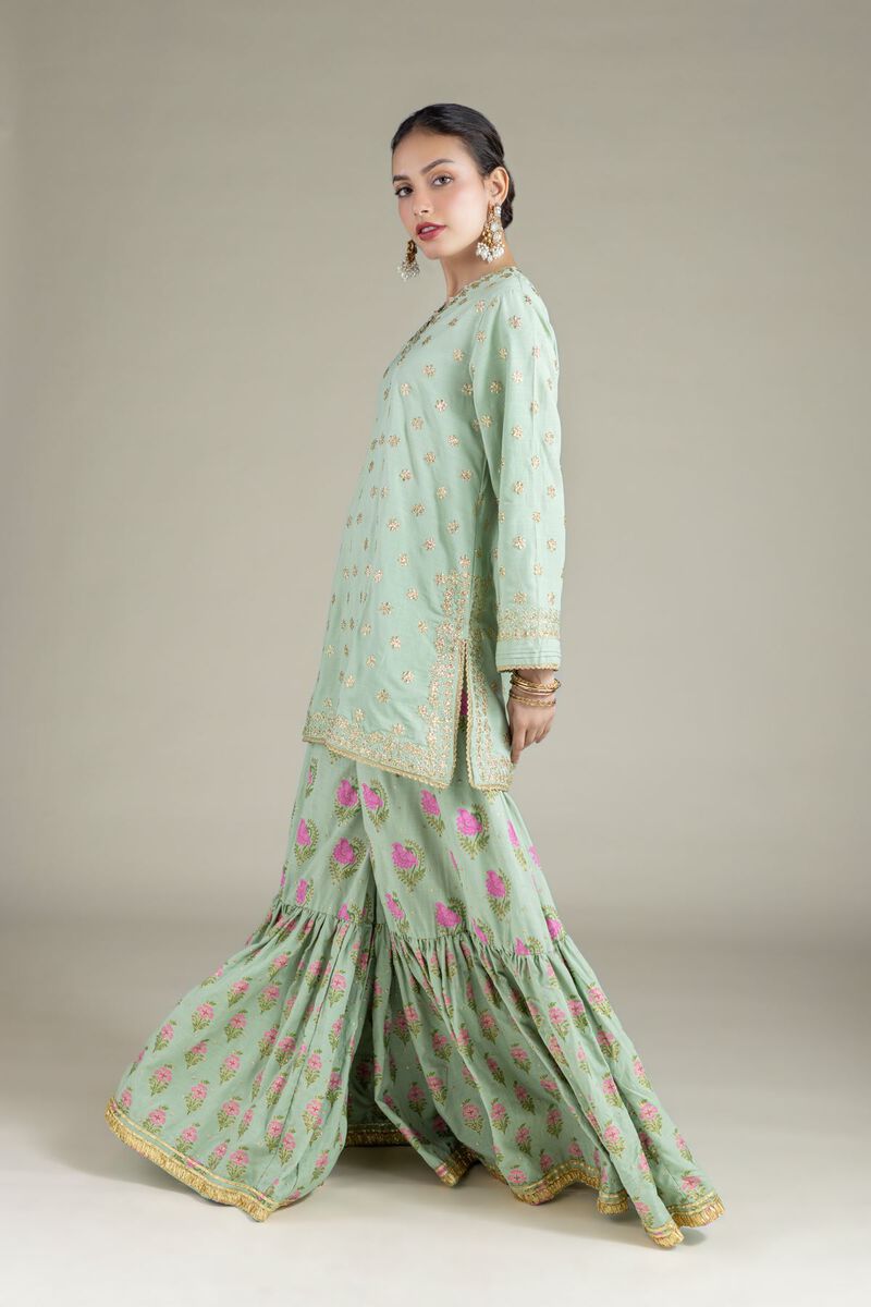 Embroidered | Raw Silk | Kurta | USD 60.00