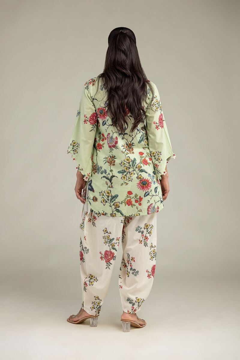 Embroidered | Cambric | Floral V-Neck Kurta | USD 45.00