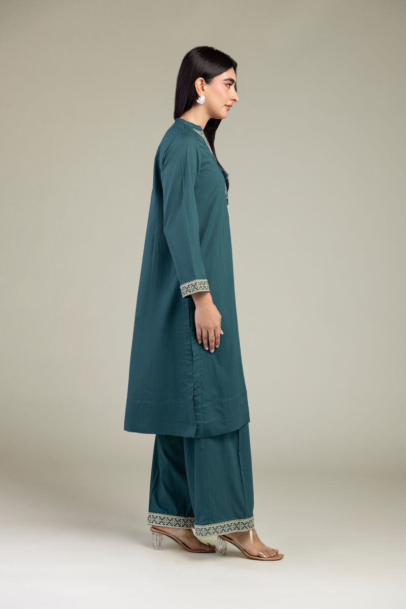 https://us.khaadi.com/dw/image/v2/BJTG_PRD/on/demandware.static/-/Sites-khaadi-master-catalog/default/dw854eb0a5/images/hi-res/1-26-317b-b-d1_multi_1.jpg?sw=800&sh=1200
