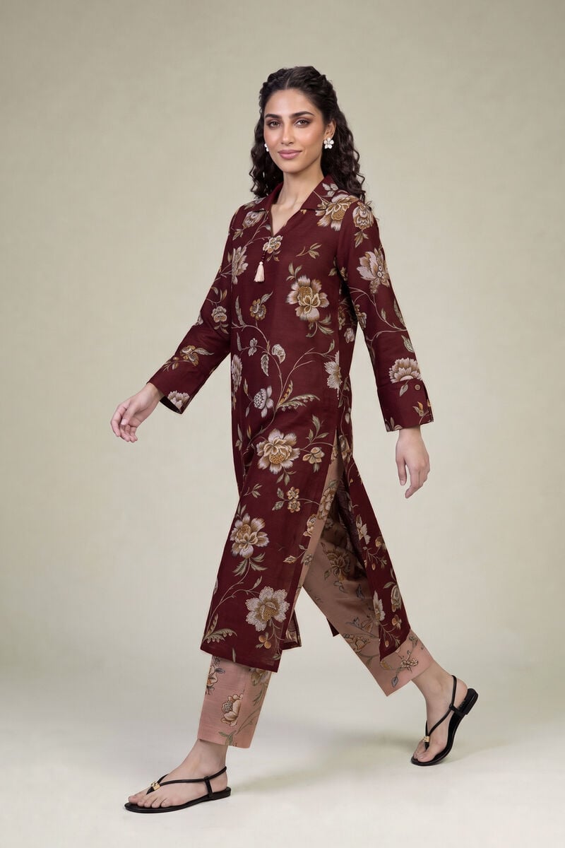 https://us.khaadi.com/dw/image/v2/BJTG_PRD/on/demandware.static/-/Sites-khaadi-master-catalog/default/dw868af41b/images/hi-res/1-26-415-b-g1_multi_1.jpg?sw=800&sh=1200