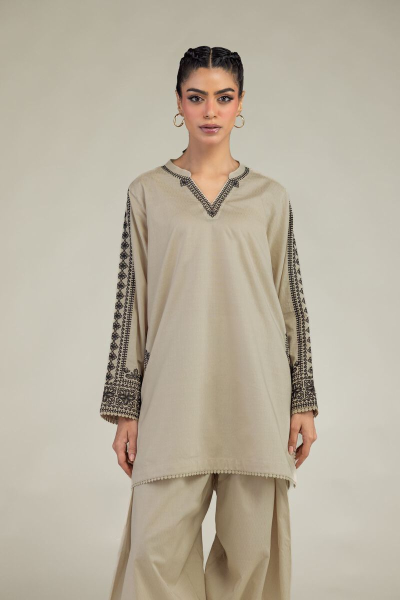 https://us.khaadi.com/dw/image/v2/BJTG_PRD/on/demandware.static/-/Sites-khaadi-master-catalog/default/dw87436a61/images/hi-res/25-09-11e13-04ta_multi_1.jpg?sw=800&sh=1200