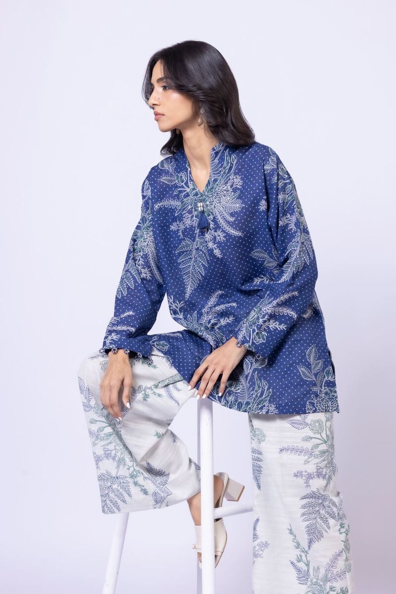 https://us.khaadi.com/dw/image/v2/BJTG_PRD/on/demandware.static/-/Sites-khaadi-master-catalog/default/dw8874e938/images/hi-res/25-09-11e7-08ta_multi_1.jpg?sw=800&sh=1200
