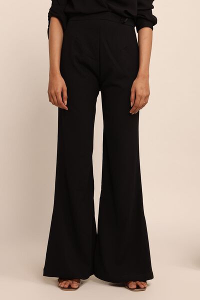  | Trousers | USD 28.00
