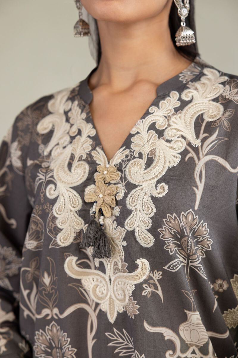Embroidered | Cambric | Cambric Longline Kurta | USD 40.00