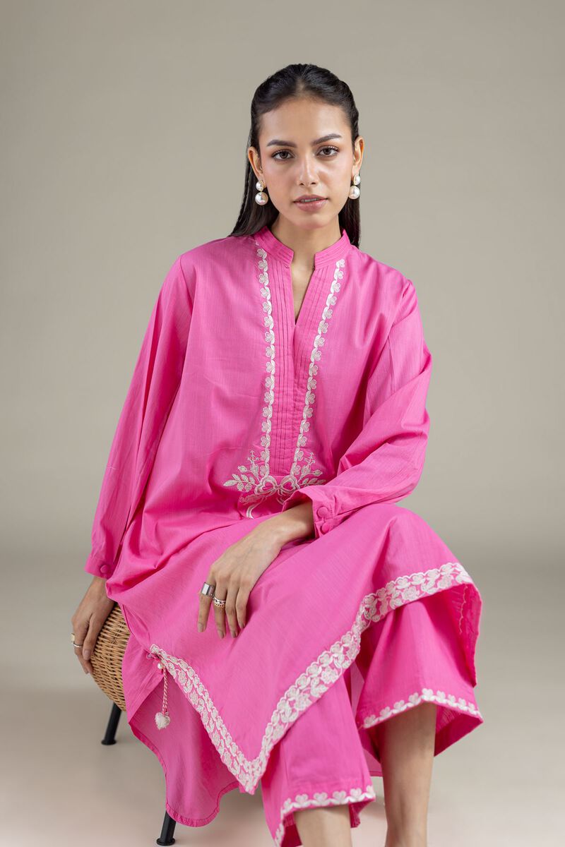 https://us.khaadi.com/dw/image/v2/BJTG_PRD/on/demandware.static/-/Sites-khaadi-master-catalog/default/dw88c78c66/images/hi-res/1-26-103-a-c_multi_1.jpg?sw=800&sh=1200