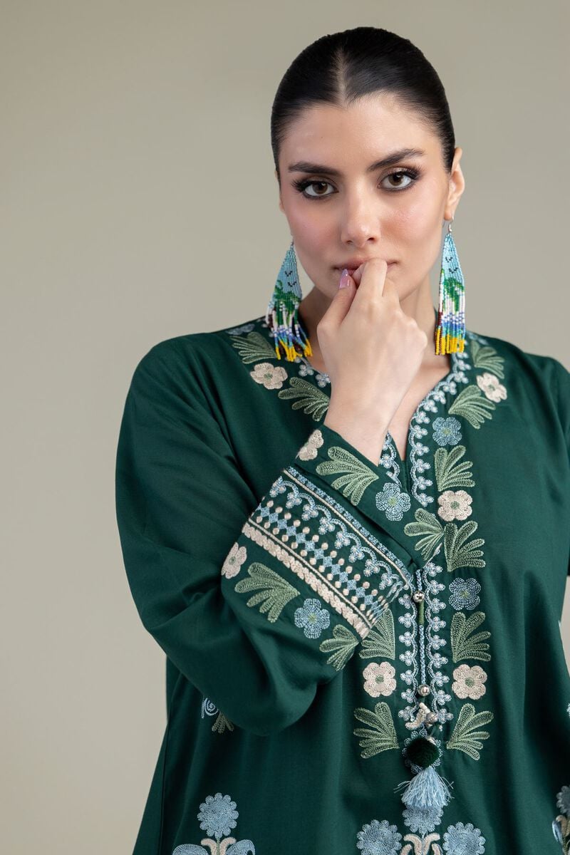 Embroidered | Raw Silk | Green V-Neck Kurta | USD 45.00