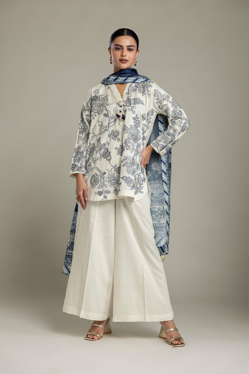 https://us.khaadi.com/dw/image/v2/BJTG_PRD/on/demandware.static/-/Sites-khaadi-master-catalog/default/dw8948de15/images/hi-res/2-26-418-b-e1_multi_1.jpg?sw=800&sh=1200