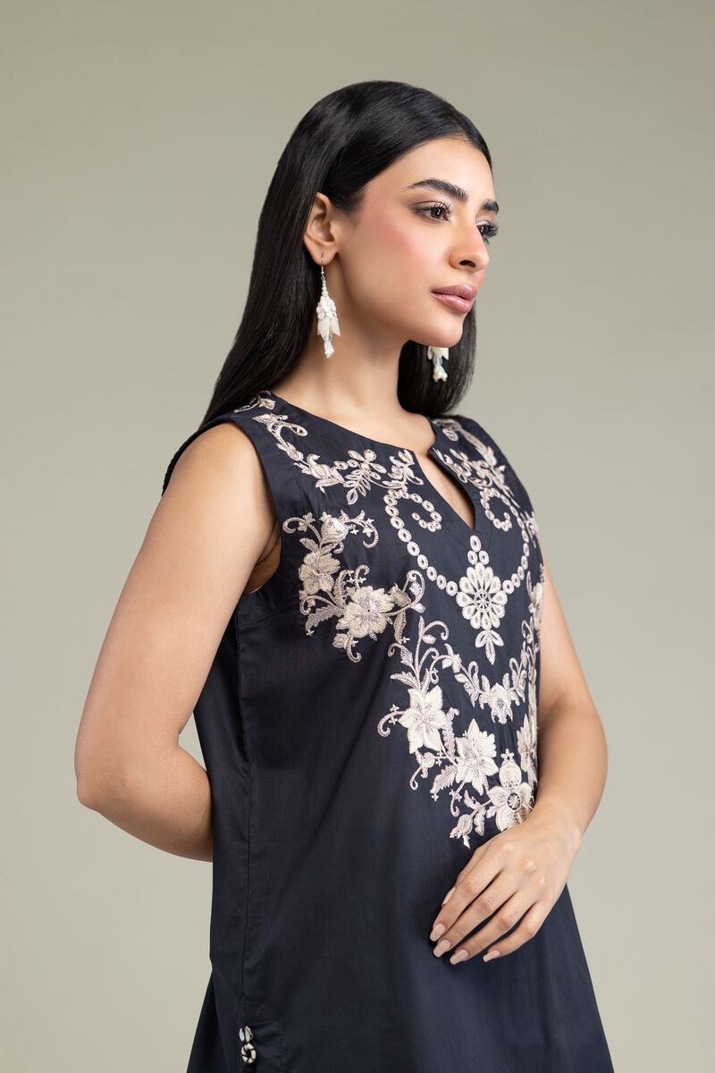 Embroidered | Cambric | Floral Sleeveless Kurta | USD 35.00